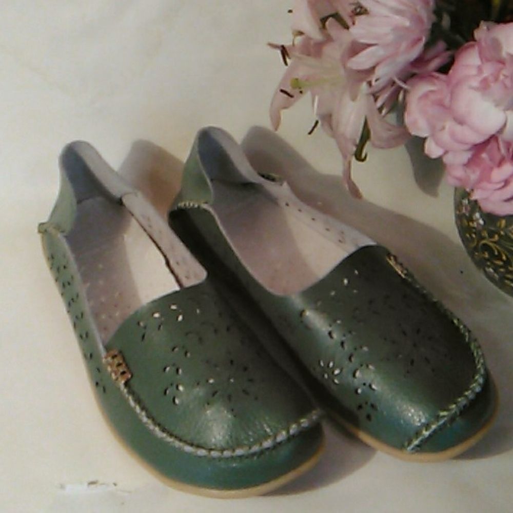 Perforated Green Waffle Bottom Moccasin